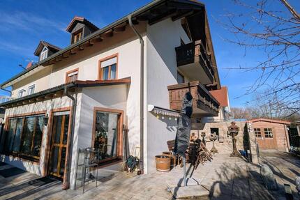 Viel Platz! Wohnen mit Hauscharakter - 4-Zimmer-Wohnung über zwei Etagen! - Moosinning