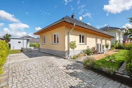Haus zum Mieten in Königs Wusterhausen 2.200,00 € 122 m²