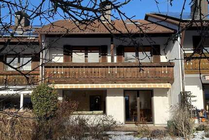 Seehausen-Riedhausen: Ruhig gelegenes Familienhaus mit viel Platz für Homeoffice und Hobbys