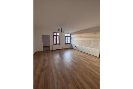 Frisch renovierte 3-Zimmer-Wohnung mit bald neuer Einbauküche - Wittenberge