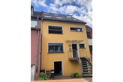 Großes Haus für Familie(n) in Bremen Walle