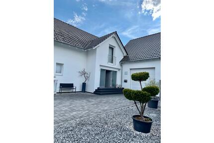 Einfamilienhaus ohne Provision - 850.000,00&nbsp;EUR Kaufpreis, ca.&nbsp; 240,00&nbsp;m&sup2; in Pfedelbach (PLZ: 74629)