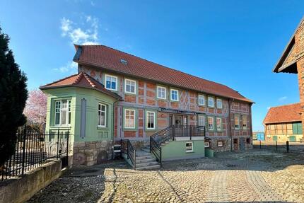 Wohnung 1.OG mit Balkon, 2x PKW Stellplätzen u. Fahrradschuppen - Osterwieck Dardesheim
