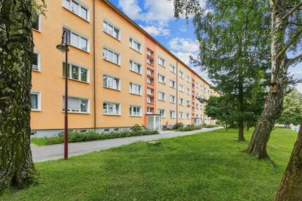 +Elegante 2-R-W in Neustadt (Sa) bietet auf 49 m2 fabelhafte Ausstattung inkl. EBK, Loggia & mehr!+ - Neustadt in Sachsen