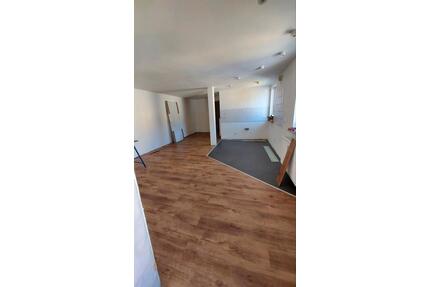 Mietwohnung - 950,00&nbsp;EUR Kaltmiete, ca.&nbsp; 96,00&nbsp;m&sup2; in Neustadt bei Coburg (PLZ: 96465)