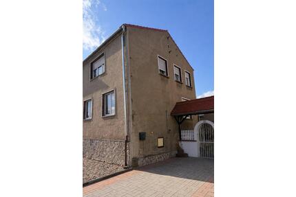 Doppelhaushälfte - 110.000,00&nbsp;EUR Kaufpreis, ca.&nbsp; 150,00&nbsp;m&sup2; in Staßfurt (PLZ: 39443) Atzendorf
