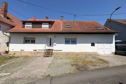 Historischer Charme trifft neue Möglichkeiten – Einfamilienhaus mit Potenzial - Pfeffelbach