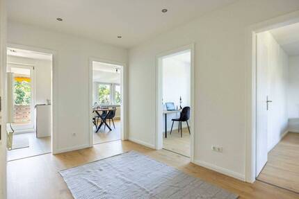 Erstbezug nach Modernisierung! Drei-Zimmer-Wohnung mit Balkon nahe dem Mühlenviertel - Bremen Lehesterdeich