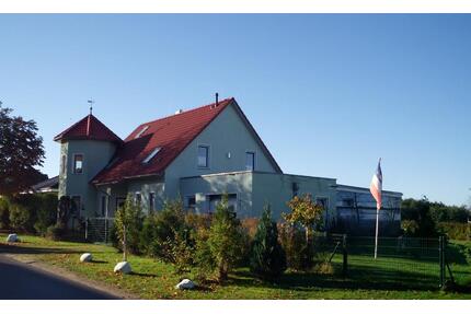 nicht alltägliches-starkes Haus-beim See+Natur+City-von privat - Dummerstorf