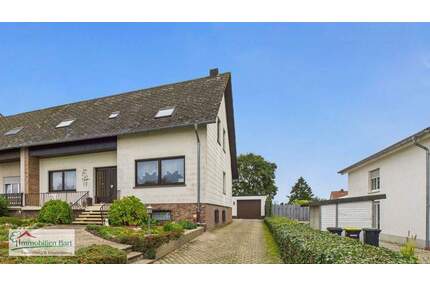 ZWEIFAMILIENHAUS MIT GARAGEN UND GARTEN BEI ORSCHOLZ - Mettlach / Weiten
