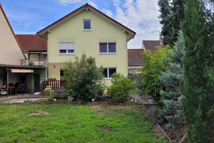 Haus zum Kaufen in St.Leon-Rot 738.000,00 € 220 m²