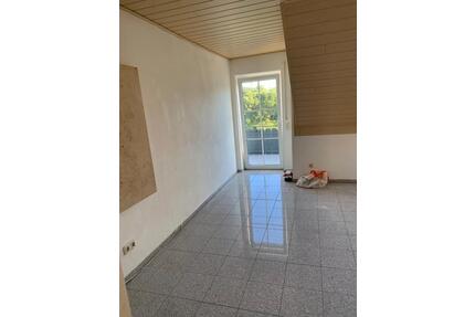 4-Zimmer Wohnung mit Blick ins Grüne - Döhlau