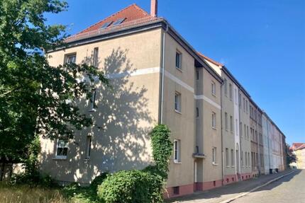 Schöne und helle 1-Raum-Wohnung nahe Zentrum - Dessau-Roßlau