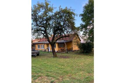 Kleines Einfamilienhaus - 1.100,00&nbsp;EUR Kaltmiete, ca.&nbsp; 90,00&nbsp;m&sup2; in Lindow (Mark) (PLZ: 16835)