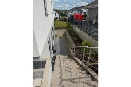 2,5 Zimmer Wohnung mit Terrasse - Neudenau