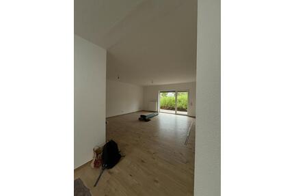 Erstbezug nach Kernsanierung: Moderne 4-Zimmer-Erdgeschosswohnung - Nauroth