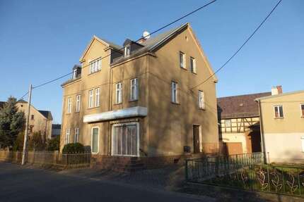 Haus zum Kaufen in Glauchau 110.000,00 € 190 m²