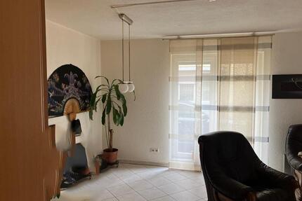 Ruhige 3-Zimmer-Wohnung mit Terrasse und Stellplatz - Neckarsulm