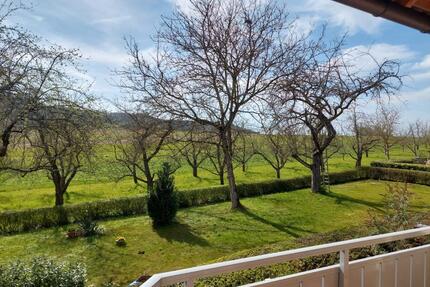 Attraktive 3 12 Zimmer-Wohnung mit Balkon und Blick ins Grüne - Allmersbach im Tal