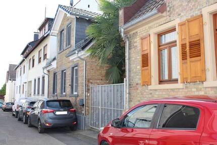 Wunderschönes saniertes und renoviertes Einfamilienhaus in Bodenheim Aufstockung möglich