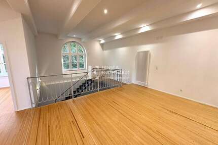 Wohnung zum Mieten in Kitzingen 1.320,00 € 132.46 m²