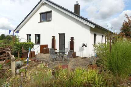 Haus zum Mieten in Wiernsheim Serres 1.600,00 € 138 m² - Wiernsheim / Serres