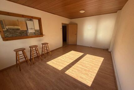 Gemütliche 2-Zimmer-Wohnung mit Einbauküche in Bremen-Woltmershausen