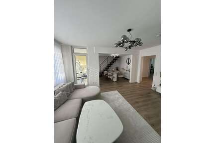Wohnung zum Mieten in Düsseldorf 1.800,00 € 125 m²