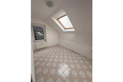 Helle 2,5-Zimmer Dachgeschosswohnung in Wetter – komplett saniert - Witten Heven