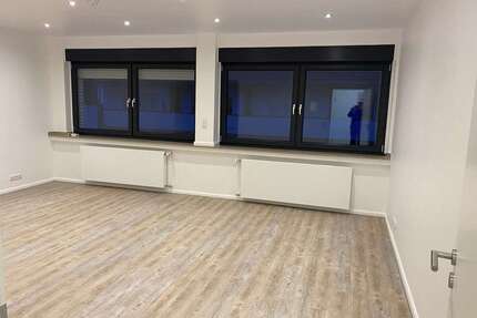 Wohnung zum Mieten in Duisburg 350,00 € 38.2 m²