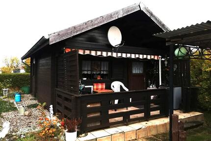 Gartengrundstück mit Blockbohlenhaus - Neubrandenburg