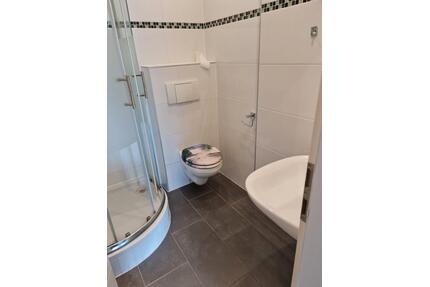 2- Zimmer Erdgeschosswohnung in Welden mit Balkon