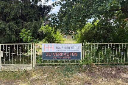 Großzügiges Baugrundstück mit Möglichkeit zur Bebauung mit zwei Einfamilienhäusern - Berlin Bohnsdorf