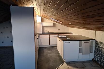 2 Zi. DG-Wohnung in ruhiger Wohnlage in Wettenberg zu vermieten