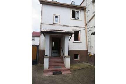 Haus zum Kaufen in Ohrdruf 63.500,00 € 200 m²