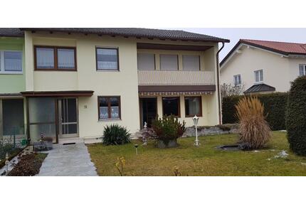 Helle, ruhige 3-Zimmer Wohnung mit Balkon - Pliening