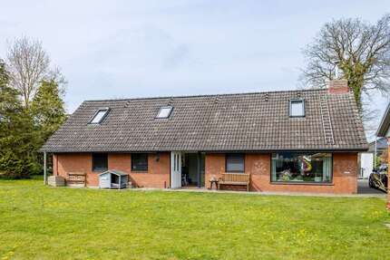 Haus zum Kaufen in Klein Pampau 385.000,00 € 84.94 m²