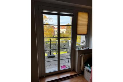 WG Zimmer 18qm +Balkon am Tempelhofer Feld - Berlin Tempelhof-Schöneberg