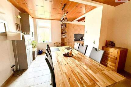 Pockau-Lengefeld - hochwertig ausgestattete 3-Raum-Wohnung mit Balkon, Kamin und Fußbodenheizung!