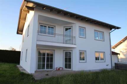 Haus zum Kaufen in Geisenhausen , Niederbay 660.000,00 € 151.42 m²