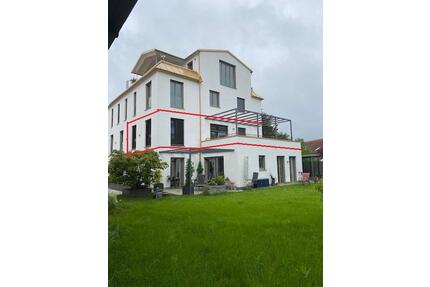 Bestlage Traunstein! Exklusive 2 Zimmer-Wohnung mit großer Dachterrasse, Neubau