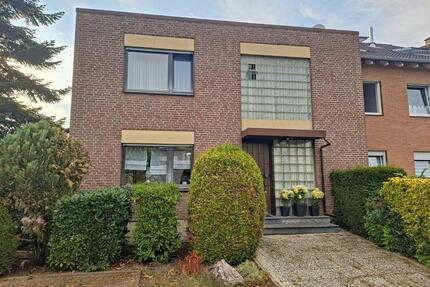 Einfamilienhaus mit Charakter 129550qm 1971 EGOGKeller Garage - Bergheim