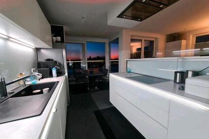 Traumhafte Penthouse Wohnung 3 Zimmer möbliert - Bergisch Gladbach Gronau
