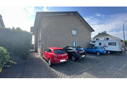 Gepflegte 3-Zimmer-Wohnung mit großer Terrasse in ruhigem 5-Parte - Zülpich