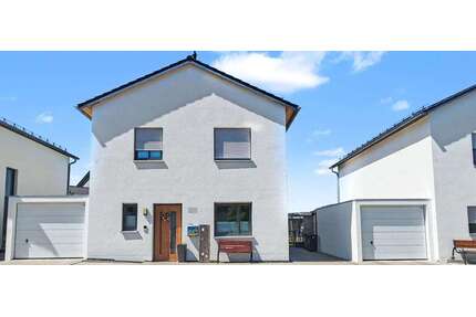 Haus zum Kaufen in Parsberg 520.000,00 € 119.09 m²