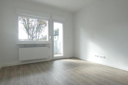 Charmante bereits modernisierte 3-Zimmer-Wohnung mit Balkon im Dichterviertel! - Mülheim an der Ruhr