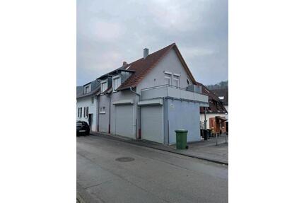 Eckhaus zu Vermieten - 1.150,00&nbsp;EUR Kaltmiete, ca.&nbsp; 98,00&nbsp;m&sup2; in Remseck am Neckar (PLZ: 71686)