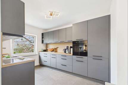 Haus zum Kaufen in Aschaffenburg 949.000,00 € 346.54 m²