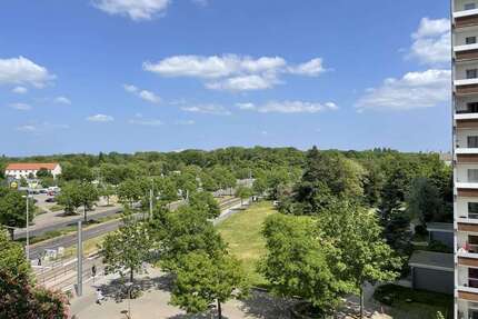Wohnung zum Kaufen in Leipzig Grünau 65.000,00 € 33.7 m²