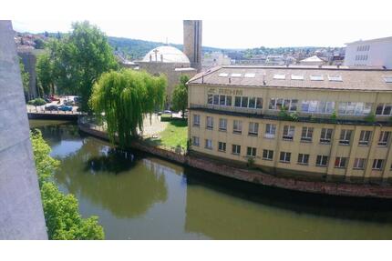 zentrale, ruhige 2-Zimmer-Dachgeschoss-Wohnung an der Enz - Pforzheim Weststadt